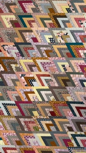 Jen on Instagram: "Surprise…. 😳 I am SO excited to announce I have a fabric range to go with my new book Gathered 🥳 #gatheredquiltrecipes2 #hazelquilt #trenthamquilt #gatheredlollies"