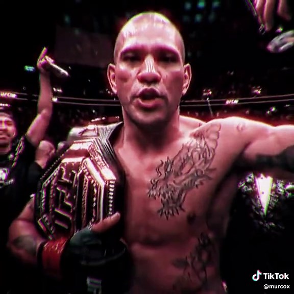 Alex Pereira's Knockout Victory at UFC 300 | Poatan Emotions