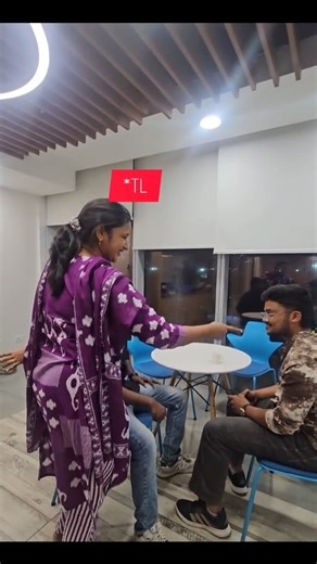 Nilesh Bhogii on Instagram: "Software Brothers.#3 Spl apperance from our TL @laasya_pulivruthi😅 #softwarejuniorandsenior #softwarebros #softwarememes #softwarevideos"