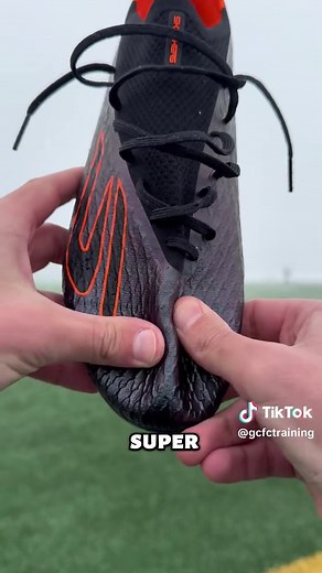 Skechers SKX 2 Soccer Cleats Review