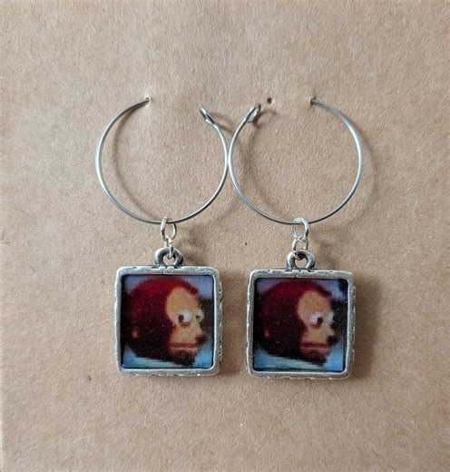 Side Eye Monkey Puppet Meme Plug Hoop Earrings - Etsy