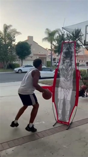 Full workout on display with the APEX Portable Basketball Shooting Machine 🏀🔥