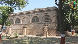 24 reactions | क्या आप जानते हैं, कि गुजरात के अहमदाबाद में एक ऐसी...