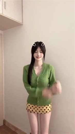 Dance with Water: Gesture Routine for Sweet Girls