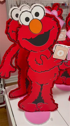 DIY Elmo Centerpieces Tutorial with Cricut Design Space