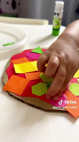 Fun Shapes Pizza Activity for Toddlers and Preschoolers