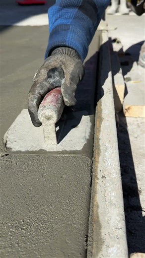 Concrete edging action is my favorite! #concreteedging #concrete #construction #contractor