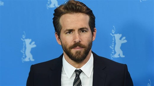 Ryan Reynolds' Unfairly Overlooked Holiday Comedy Is Dancing Back Onto Streaming