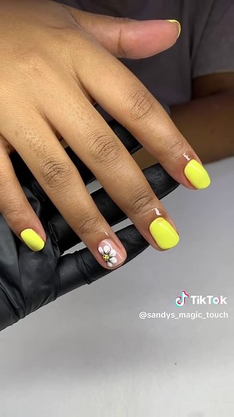 Gel overlay 💛 #trending #fypシ゚viral #ebonyparknails #tiktok