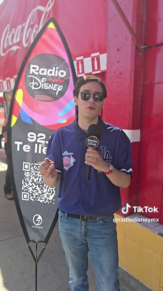 La Ruta del Gol ya está llegando a tu tiendita más cercana. ⚽ Participa por pases cuádruples para Aztlán Feria de Chapultepec, donde podrás vivir nuestro rally este 9 de mayo y disfrutar de juegos ilimitados. 🎢 Así se vivió nuestro tercer día… ¡y esto apenas empieza! Recuerda que puedes ir a nuestro post fijado para conocer los próximos puntos. 📍🚗 #LaRutaDelGol #Powerade #RadioDisneyMéxico #Ciel #Flashlyte #FuzeTea #Aztlán @powerade