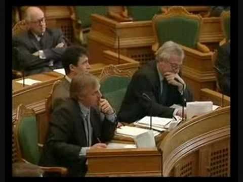 Jacob Haugaard på folketingets talerstol - 1995