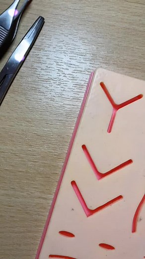 My first suture ever, definitely need more practiceee #medicalschoolthings #medicalstudent #medicalschool #suturekit #medschool #medschoolcheck