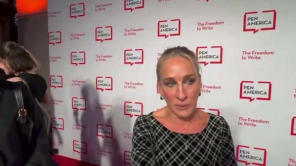 Booker Prize judge Sarah Jessica Parker reveals the impressive amount of books she’s been reading daily