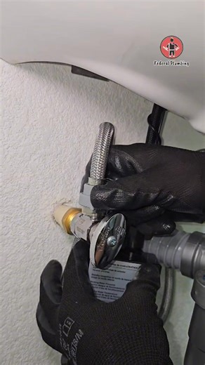 2.9M views · 71K reactions | Instala una llave automática para Lavabo / Monomando con sensor coflex | Iván de Federal Plumbing | Facebook