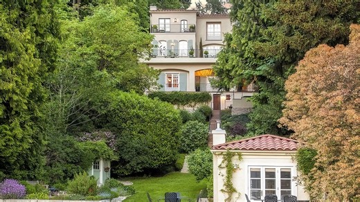 华盛顿州默瑟岛的温暖而质朴的“百叶窗之家”