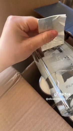 Custom Quinceañera Bottle Decorations: DIY Craft Tutorial