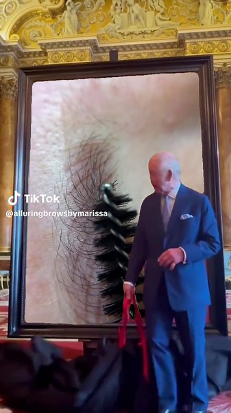 New #nanobrows 😍 faux hairstrokes done with machine and needle cartridge to create the most natural, fluffy brows with the least amount of trauma to the skin🤍 #nanohairstrokes #nanobrowspmu #CapCut