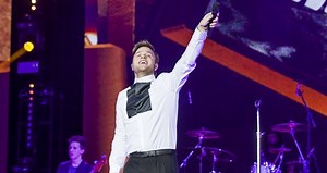 Olly Murs - 'Troublemaker' (Live At The Jingle Bell Ball 2014)