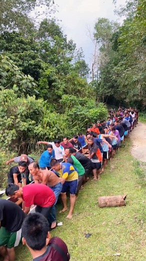 112K views · 815 reactions | Proses pembuatan Perahu pacu jalur sepanjang 35meter #ilmupengetahuan #idekreatif #viralvideo #fyp #fyppage #fanpageku #fbpro #facebook #berbayar #monetisasi #interaksi #Reaction #reactionvideo #reactionviral #tutorial #satisfying #asmrcutting #asmrreels #asmrcutt #satisfyingvideo #asmrvideo #asmrsounds #asmr #viliacarl | Vilia Carl | Facebook