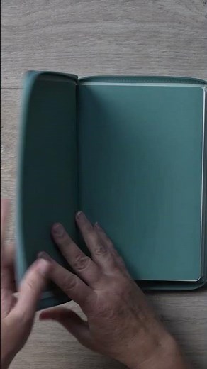 NLT Large Print Thinline Reference Zipper Bible, Filament Enabled | LeatherLike, Baby Blue Blossoms