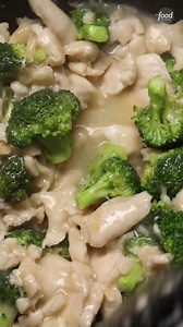53K views · 363 reactions | The traditional Chinese technique of “velveting” — a marinating process that coats proteins to tenderize, lock in the juices and promote browning — is the KEY to this Chicken and Broccoli with White Sauce  Get Andy Liang's recipe: https://foodtv.com/3rO749Z | Food Network | Facebook
