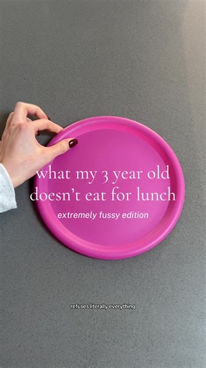what my toddler actually eats for lunch #toddlerlunch #toddler #lunch #whatmytoddlereats #blw @bethan | motherhood & more ✨ @bethan | motherhood & more ✨ @bethan | motherhood & more ✨