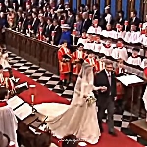 209K views · 4.2K reactions | Cute wedding moment 殺The Royal wedding's like a fairytales老 #princewilliam #katemiddleton #princeharry #princesskate #princesscatherine #princeofwales #princessofwales #royalfamily #Royal #royalwedding #Royalty | Royal News | Facebook