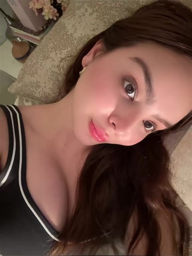 Videos de Kass✨ (@kassg22) con “Down on the Floor (Vox) - Ah2”