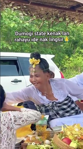 viral.like this Ida resi arya pengalasan gria Banjar adat baledan village klumpu Nusa penida