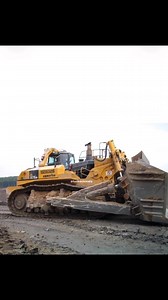 707K views · 5.9K reactions | Komatsu D575A Big Bulldozer. #dozer #reelsvideoシ #short | Fun Machinery | Facebook