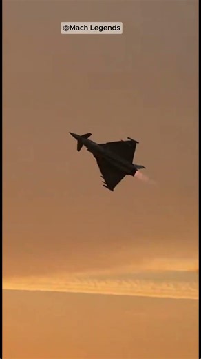 ¡Espectacular maniobra del Eurofighter sobre la multitud! ✈️🔥