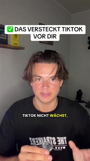 🚨 TikTok versteckt dieses Format vor dir – dabei ist es gerade der stärkste Wachstums-Trick auf der Plattform. Die meisten Creator drehen täglich neue Videos und fragen sich warum nichts wächst. Dabei reicht eine einzige Story. #tiktokalgorithmus #viralwerden #contentcreator #foryoupage #tiktokstrategie Keywords: TikTok Geheimtrick mehr Reichweite, TikTok Story Trick Views, TikTok Algorithmus 2025 verstehen, viral auf TikTok werden ohne viel posten, TikTok Wachstum Tipps, TikTok Format mehr Vie