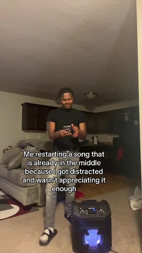 Run that mf back 😭 #fyp #viral