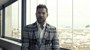 18K views · 2.5K reactions | Estoy muy feliz con el resultado de ‘Se nos rompió el amor’, gracias a la composición y a la producción puedo sentir que es una canción completamente nueva en mi repertorio. | David Bisbal | Facebook