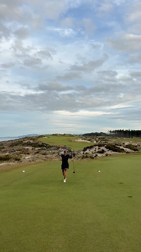 Moving to Mangawhai has been one of the best decisions I’ve made in my 32 years ✨ up until I was 31, I had only ever lived in the Waikato (between Te Aroha where I grew up, Morrinvsille, Ngāruawāhia and Hamilton). I’ve never been a big traveller. This year has been the year where I’ve travelled the most throughout Aotearoa and being able to call Mangawhai home now is something that I never thought would be on my bingo card. Idk where I’ll head to after this season of caddying. My Hamilton chapte