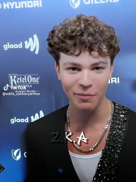 Zackary Arthur's Impressive Physique Revealed