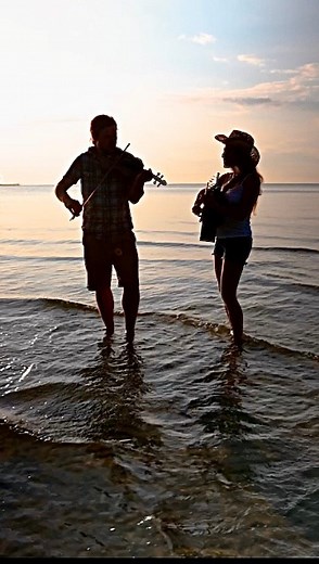 Today I'm thrilled to release the "Hurricanes (Acoustic)" official video, shot on the shores of the Chesapeake Bay where I grew up. 🌊☀️Using imagery of coastal life with its inevitable destruction from storms and winds, "Hurricanes" poses questions about the meaning of personal intentions. ✨This video is as hometown as it gets--the actors are Virginia friends and family, and the scenes are my childhood playground. I'm grateful to the entire crew who made this happen. Thanks for watching—let me 