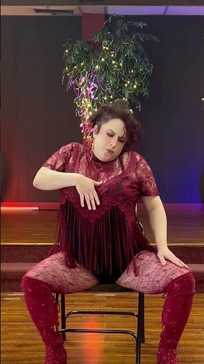“lose control” chair dance in Burlesque Fundamentals