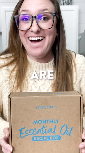 Want to add a little extra love this Valentine's Day? ✨💕 DIY massages are the way to go! With this homemade couples massage oil recipe, you can create a fun and romantic experience for you and your partner. Relax, unwind, and enjoy some quality time together with this simple yet luxurious massage oil! ⭐️⭐️⭐️ 👉 https://bit.ly/40E4MXD #simplyearth #subscriptionbox #subscribe #diy #essentialoils #toxinfree #natural #endit #productswithapurpose #eorecipebox #easyrecipes #diybox #diysubscription #n