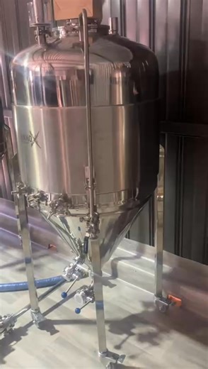 Installing a brewery in the Barrosa Vally. 500l NANO-X Tip system and a heap of fermenters, plus a keg washer. Yes we bring our 18 years of experience to you. 12 years as a brewery and 14 years as equipment designers and specialist at your premise for you to ask as you please. | Cheeky Peak Brewery