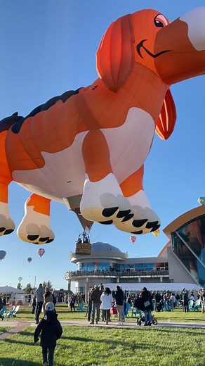 There are TWO special shape dog balloons? One of us has to change… - Special Shape Rodeos happen on Thursday and Friday mornings at #BalloonFiesta. Which shape is your favorite? | Albuquerque International Balloon Fiesta