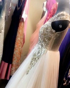 3.5K views · 5 comments | ❌ SALE ALERT ❌ Grab this ball Gown at an unbelievable price !! Call / Whatsapp at 9717554777 before its GONE !! #labeldipinchatwal | Label Dipin Chatwal | Facebook