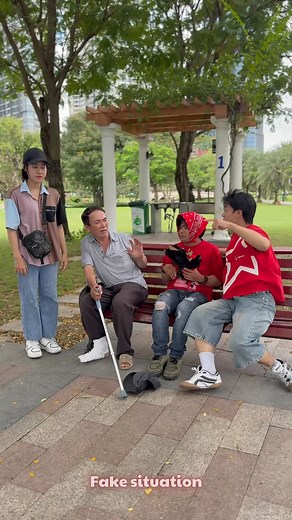 Those who respect others are respected back #PYNVIDEO #reelsviral #reelsfacebook | PYN VIDEO