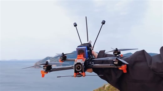 GEPRC on Instagram: "MOZ7 V2, a 7-inch long-range beast. Features the O4 Air Unit Pro VTX, GemX Gemini dualband receiver, M1025 GPS, TAKER H743 FC, 32-bit 50A ESC, and bottom-mount capability💯 literally everything you need for the ultimate long-range rip. ✅ 🔥Link in Bio #geprc #moz7 #moz7v2 #newrelease #djio4 #longrangefpv #fpvlife #fpvpilot"