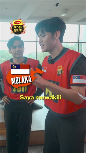 Orang Melaka mana takut pedas 🔥🌶️ Bila cabaran bermula, mental pun kena padu. 👉 Saksikan Negeri Paling Berapi di Seram Ke Tidak? #MAGGIPedasGiler #NegeriPalingBerapi #BeraniBerapi #HariPedasSedunia #spicyfood @MAGGI Malaysia