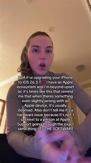 I literally had to push someone at the apple store to first try and update the phone manually before restoring it. Absolutely ridiculous @apple #apple #appleecosystem #iosupdate #ios26 #techtok