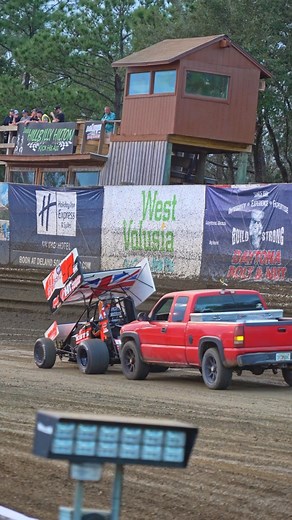 2.1K views · 771 reactions | Ever wondered why sprint cars are push started? @tycourtney7bc explains! | Performance Racing Industry | Facebook