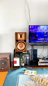 Anh Huyền (Bắc Ninh) vừa “tậu” dàn loa B12Pro, mời bạn bè đến hát thử – ai cũng khen như đang hát phòng karaoke chuyên nghiệp! Hãy liên hệ ngay JK audio để được tư vấn Website : jkaudio.org Link Youtube : https://www.youtube.com/@jkaudioamthanhso #jkaudio #loab12pro #loakaraoke #dankaraokegiadinh #jkaudio | Jk Audio Âm Thanh Số | Facebook