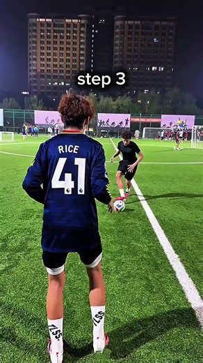 Tutorial crazy football skills in the viral #soccer #shorts #footballskill #ney #football