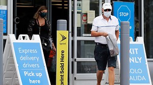 Walmart updates mask policy for stores in COVID hot spots